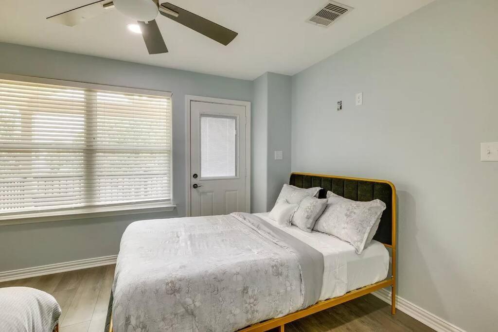 Vacation Home Lake Livingston! Onalaska Luaran gambar