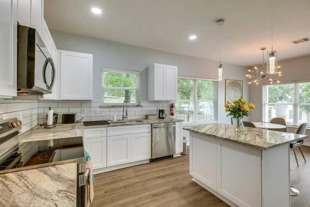 Vacation Home Lake Livingston! Onalaska Luaran gambar
