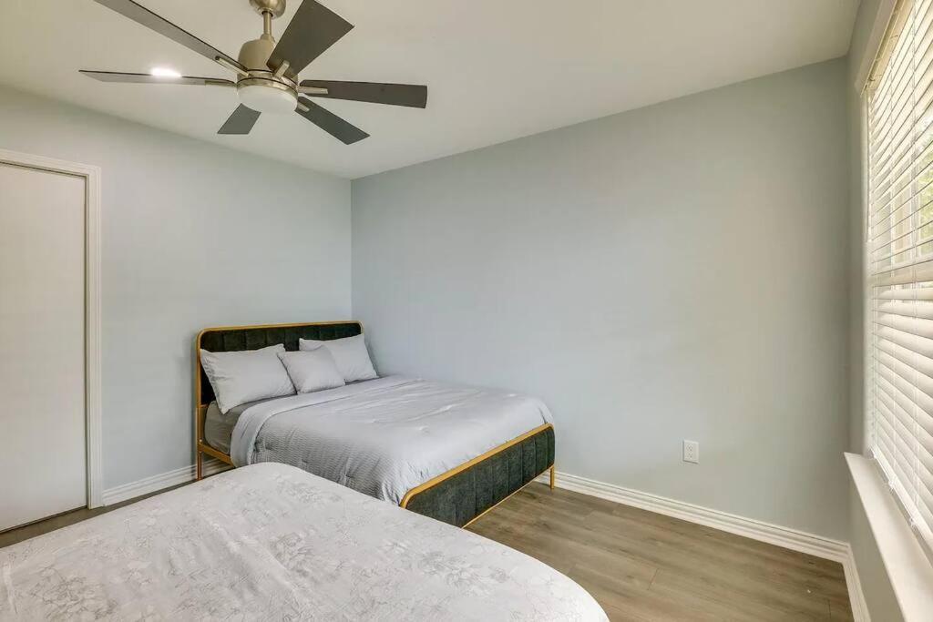 Vacation Home Lake Livingston! Onalaska Luaran gambar