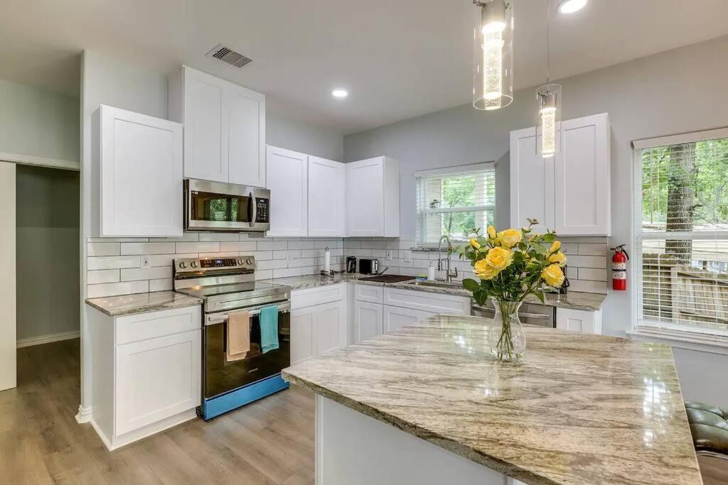 Vacation Home Lake Livingston! Onalaska Luaran gambar