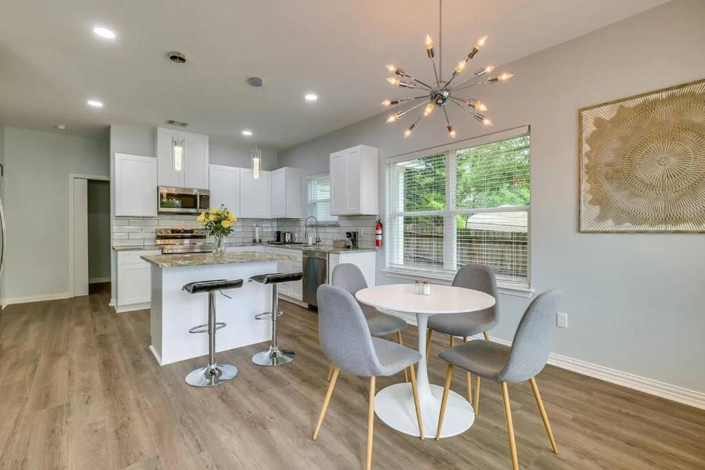 Vacation Home Lake Livingston! Onalaska Luaran gambar