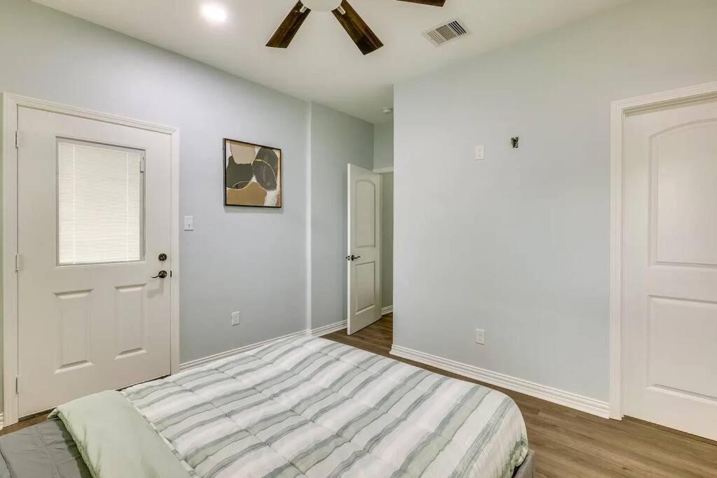 Vacation Home Lake Livingston! Onalaska Luaran gambar